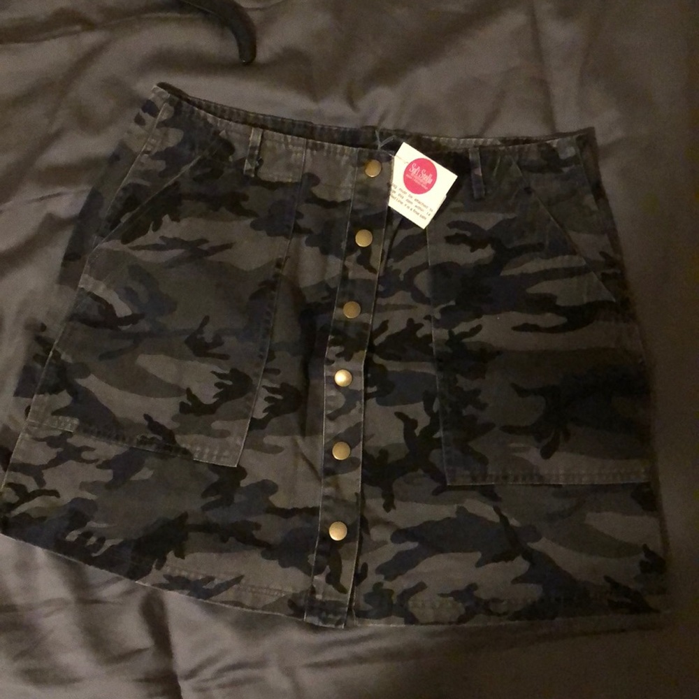 Sofi Stella Gray Washed Camo Skirt